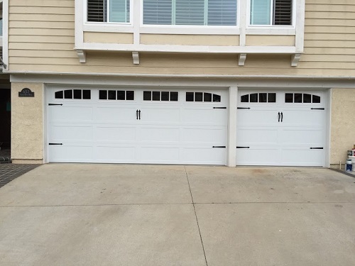 Same Day Garage Doors Logo