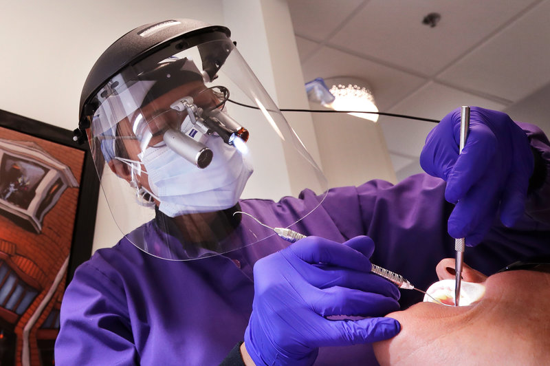 Dental Center in Corona Del Mar CA Logo