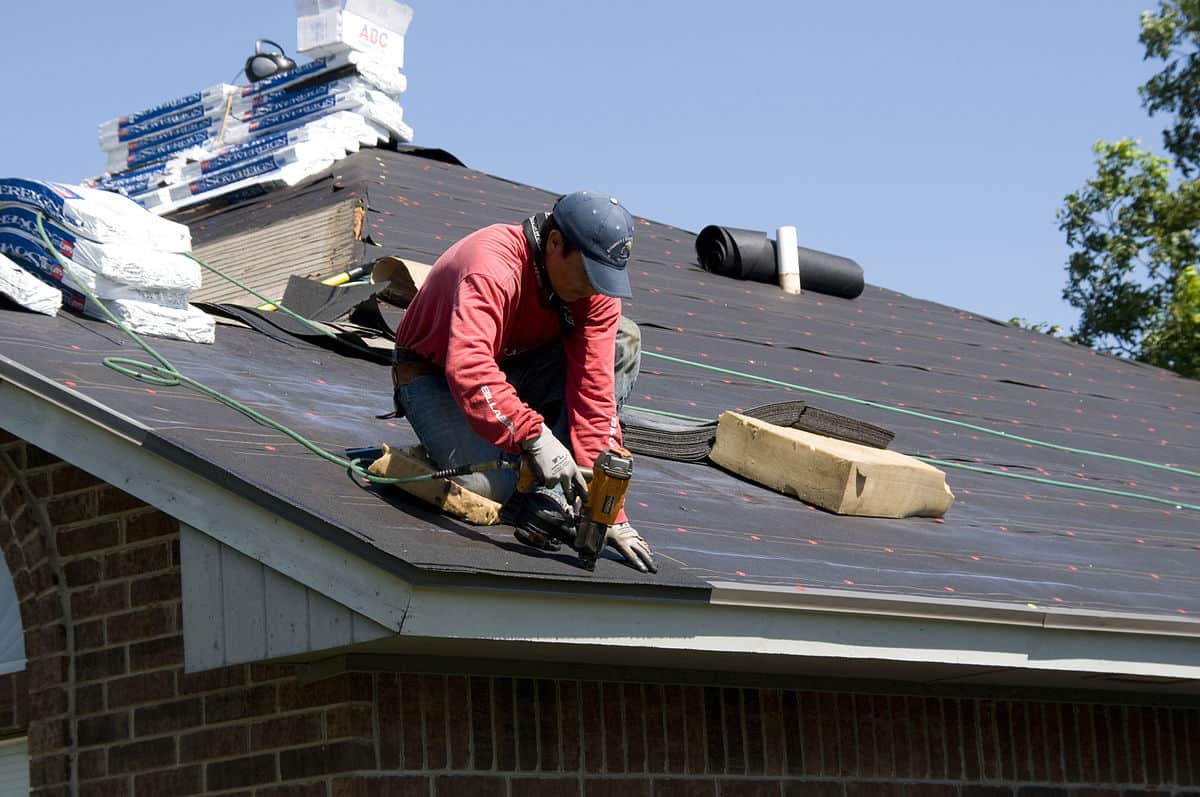 Roofing Contractor in Jones, OK Logo