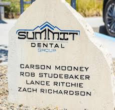 Summit Dental Group Logo